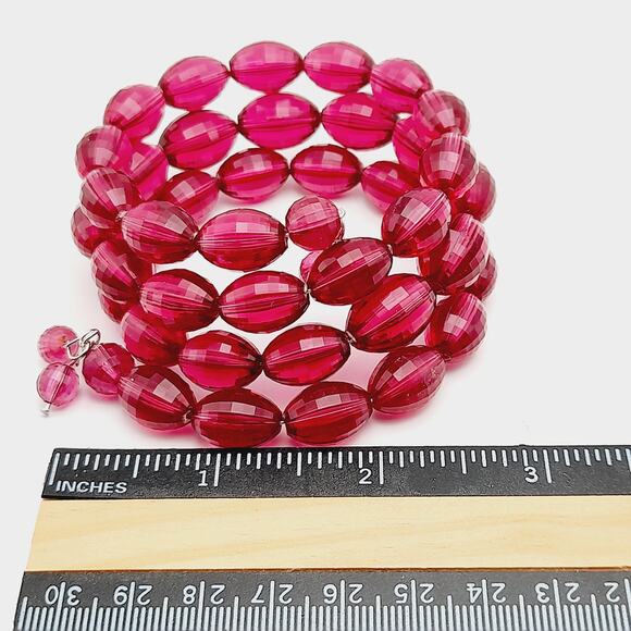 Vintage 1950s Purple Faceted Lucite Oval Beads Memory Wire Bracelet - Picture 6 of 10